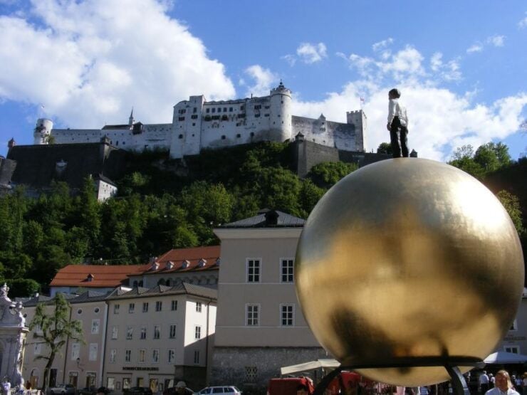 Salzburg: Art and Culture Walking Tour With a Local Guide - Booking and Duration
