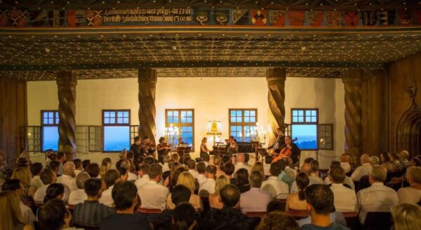 Salzburg: Best of Mozart Fortress Concert and Dinner - Common Questions