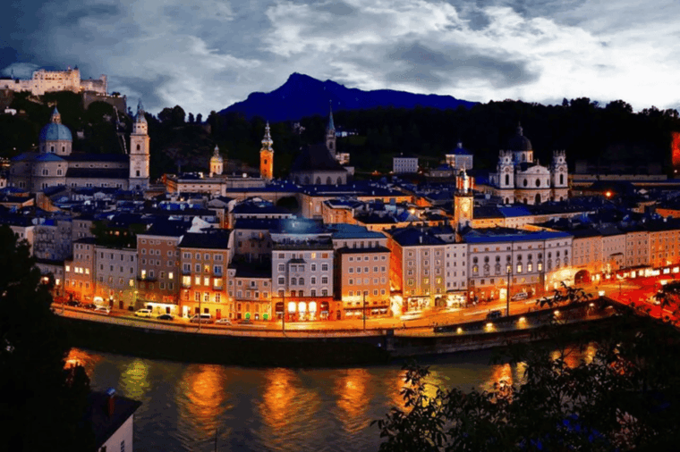 Salzburg Christmas Market and City Highlights Evening Tour - Practical Tips for Your Tour