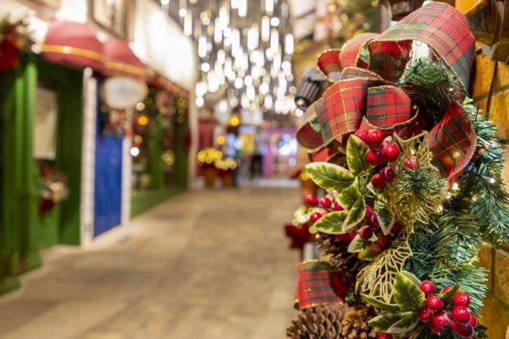 Salzburg: Christmas Market Magic With a Local - Experiencing the Festive Delights of Salzburg