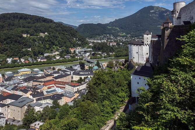 Salzburg Express Walking Tour With a Local Guide - Tour Overview