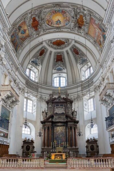 Salzburg - Historic Guided Walking Tour - Mozarts Residence