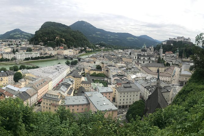 Salzburg Old Town Running Tour - Inclusions