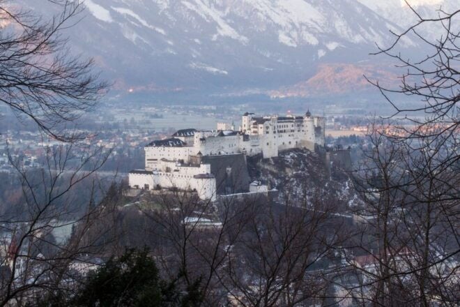Salzburg: Private City and Surroundings Guided Bike Tour - Hellbrunn Palace