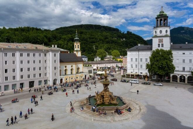 Salzburg: Private City Highlight Tour With a Guide - Related Activities and Customer Reviews
