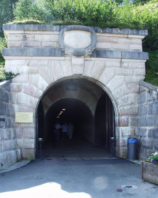 Salzburg: Private Eagle's Nest Tour - Additional Features and Ratings