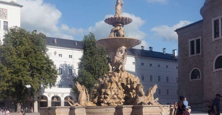 Salzburg: Private One-Way Transfer to Cesky Krumlov - Transportation Details