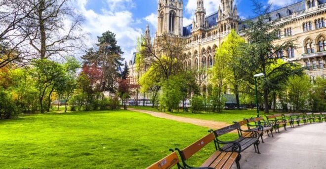 Salzburg: Vienna Full Day Private Tour With Transport - Additional Information