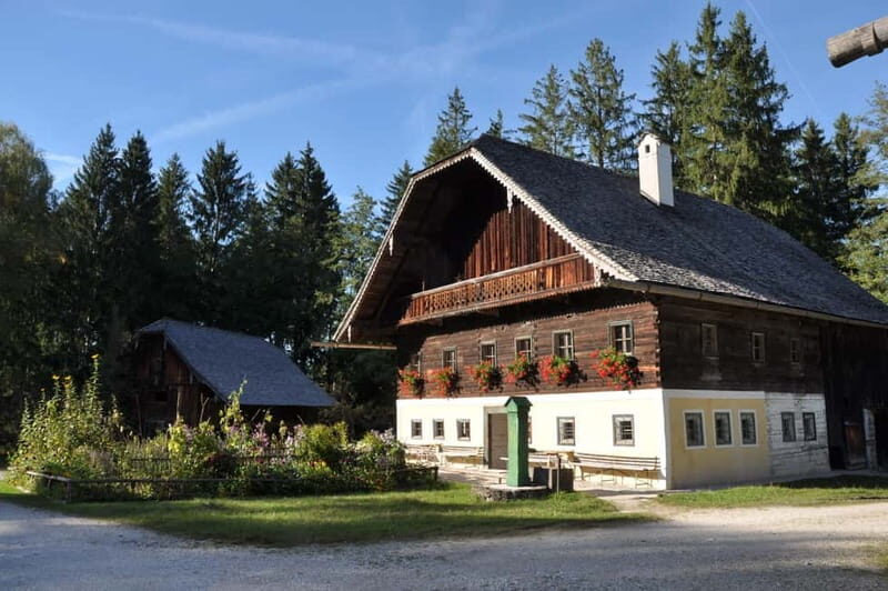 Salzburger Freilichtmuseum: A Journey Through Time - How is the museum structured?