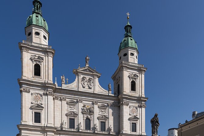 Salzburgs Private Introductory Tour With Historian Guide - Meeting and Pickup