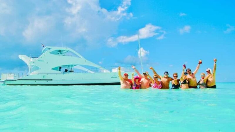 Samaná: Samaná Bay Whale Watching Tour with Drinks - Good To Know