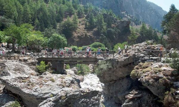 Samaria Gorge Day Trip Hiking Tour - Best Time to Visit
