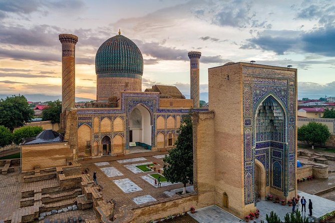 Samarkand Airport / Railway Station - Samarkand City Transfer - Meeting Point Information