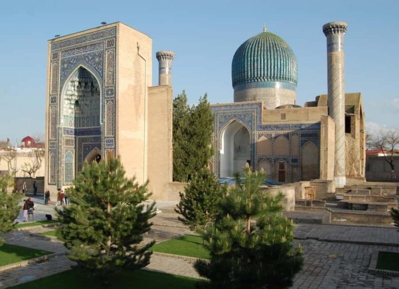 Samarkand: Walking Tour with Street Food Tasting - What to Expect and Practical Tips