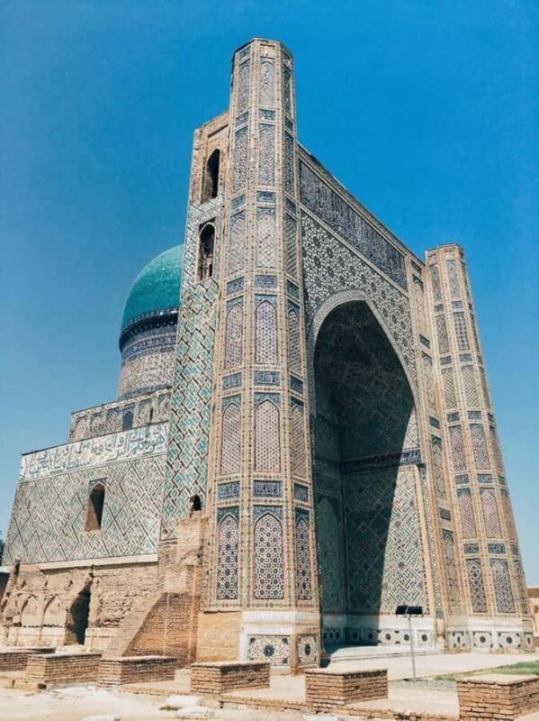 Samarkand: Walking Tour with Street Food Tasting - The Experience Providers and Nearby Options