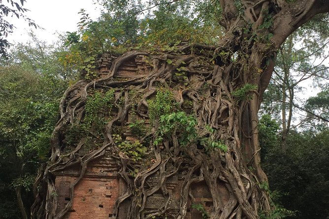 Sambor Prei Kuk Off Beaten Track - Unique Features and Highlights