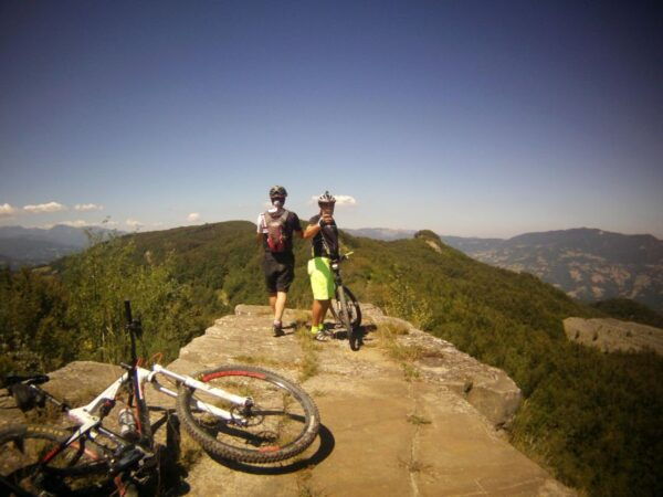Sambuceto (PR): Monte Pelpi Mountain Bike or E-Bike Tour - Frequently Asked Questions