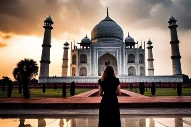 Same Day Agra From Delhi By AC Car - Good To Know