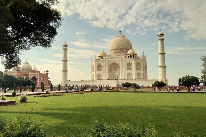 Same Day Agra Tour From Chennai with Return Flights - An Honest Breakdown of the Tour Experience