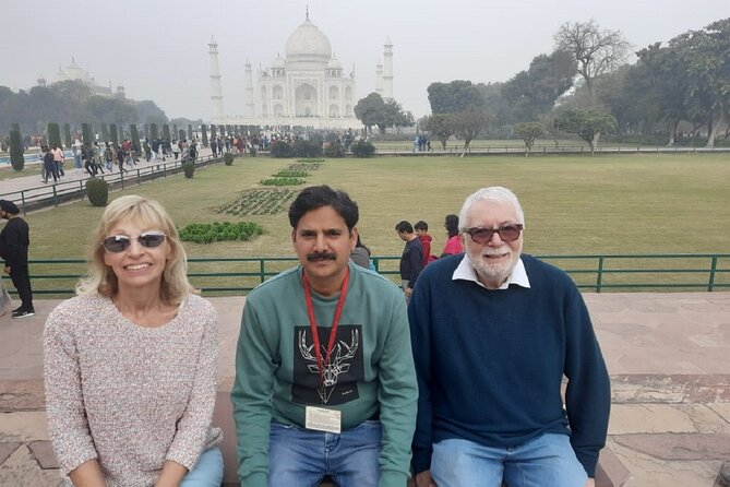 Same Day Agra Tour With Lunch and Entrance - Lunch Inclusions and Menu Options