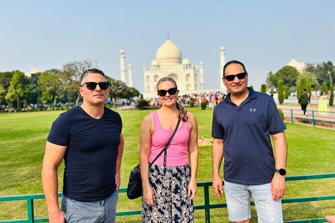 Same Day luxury Taj Mahal and Agra Fort Tour from Delhi by Car - The Complete Breakdown of the Taj Mahal and Agra Fort Day Tour