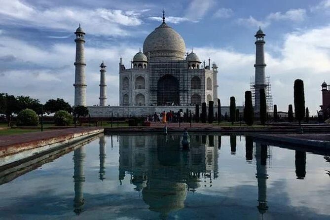 Same day Mathura and Vrindavan with Taj Mahal trip - The Value of the Tour