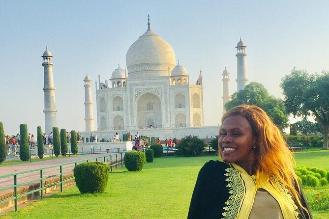 Same Day Taj Mahal & Agra City tour by Car With 5*Lunch from Delh - Good To Know