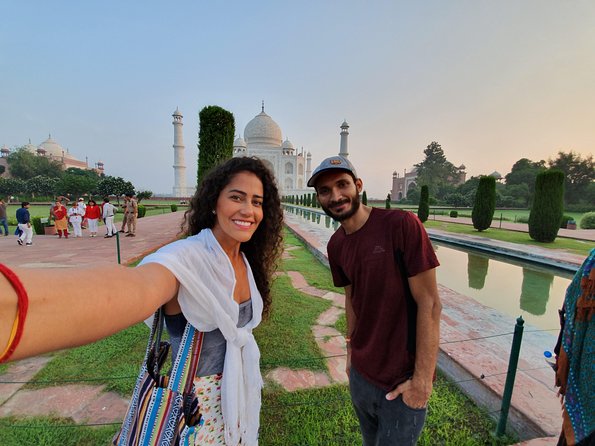 Same Day Taj Mahal And Agra Fort Tour By Super Fast Train From Delhi - Pickup Information