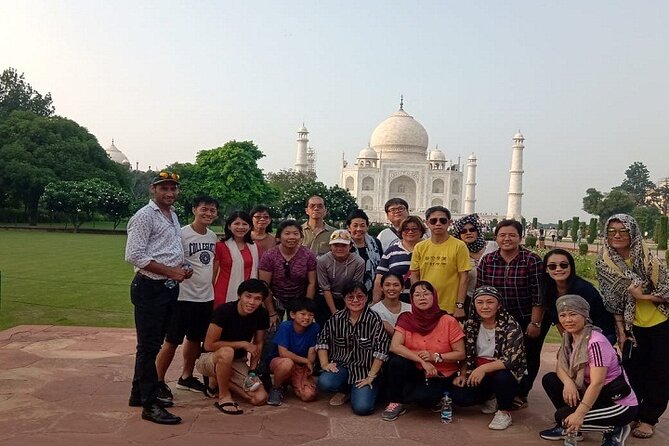 Same Day Taj Mahal Tour From Delhi With Lunch at 5 Star Hotel - Itinerary Highlights