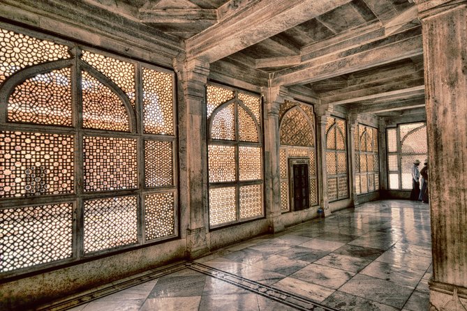 Same Day Taj Mahal Tour From Jaipur by Car - Tour Specifics