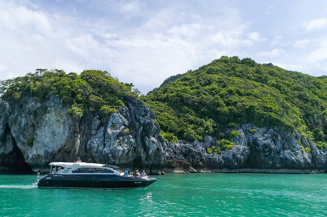 Samui Boat Charter, Private Speedboat Charter, Angthong National Marine Park - Exploring Angthong National Marine Park