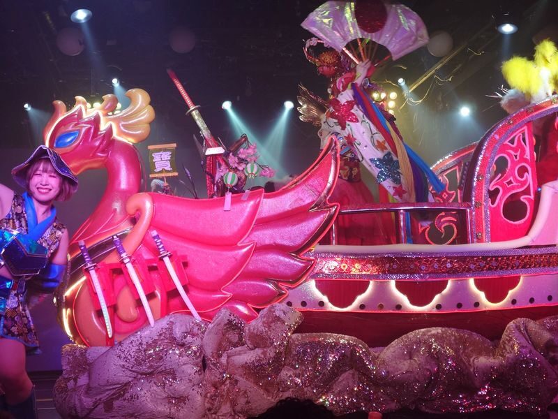 Samurai Show Performance (includes Klook exclusive special Sukiyaki bento + 1 drink + matcha and Japanese sweets): Tokyo Shinjuku, strictly 18+ only - Age limits and other rules worth knowing