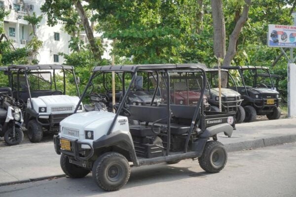San Andres: 5-Seat Golf Cart Rental - Safety Instructions