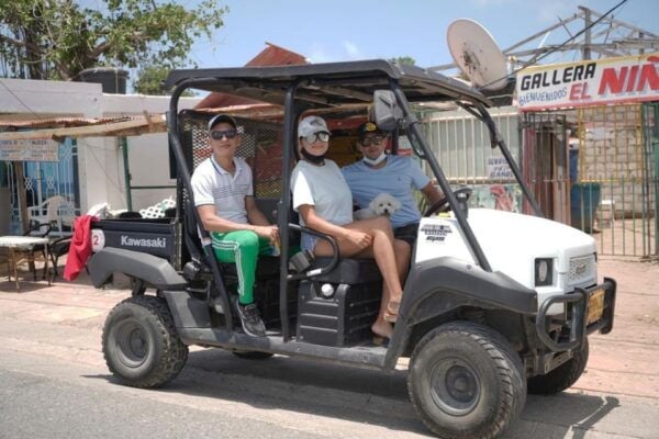 San Andres: 5-Seat Golf Cart Rental - Pickup and Drop-off Locations