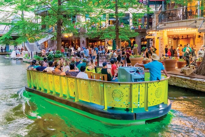 San Antonio Attractions Pass - Selecting Date and Travelers