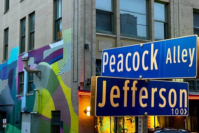 San Antonio Downtown Twilight Art Tour - Meeting Point and Duration