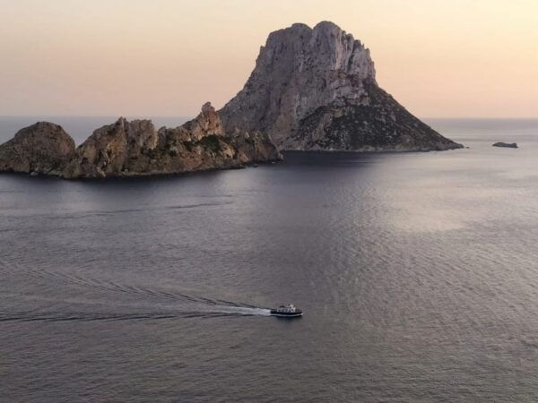 San Antonio: Es Vedrà & Formentera Boat Tour With Snorkeling - What to Bring