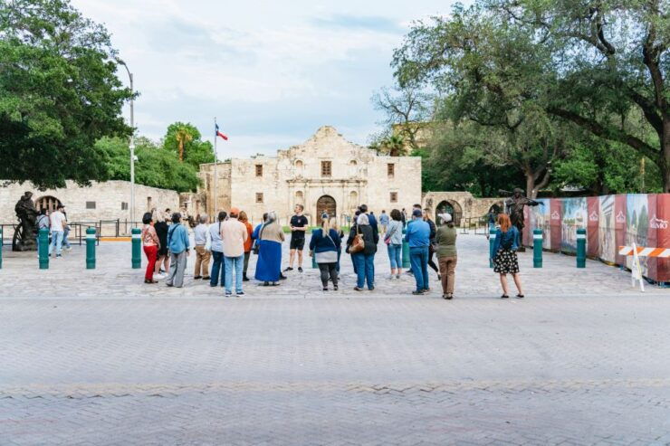 San Antonio: Ghosts and Dark History Guided Walking Tour - Experience Highlights