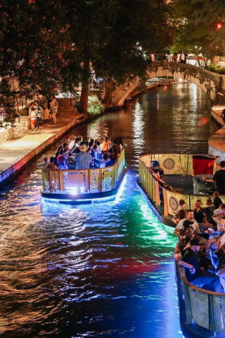 San Antonio: Guided Haunted Bar Crawl - Tour Details