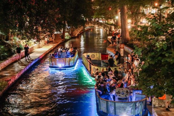 San Antonio: Guided Haunted Bar Crawl - Haunted Locations