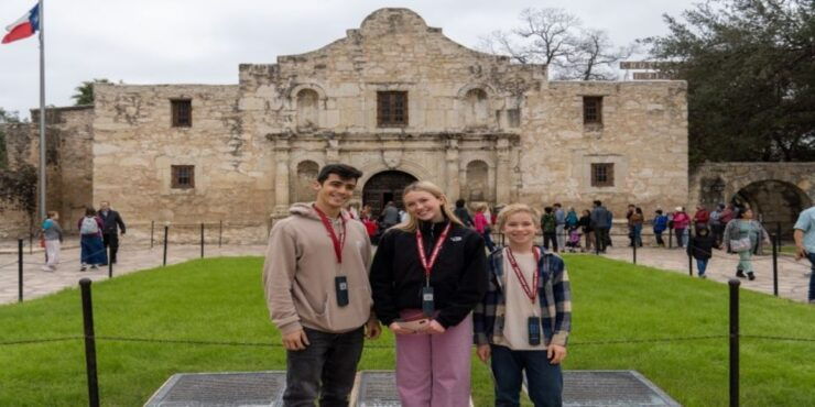 San Antonio: Guided Walking Tour With Boat Cruise - Activity Details