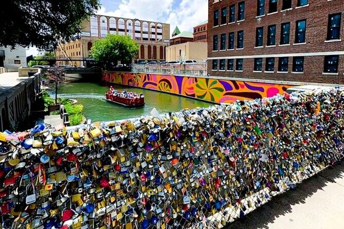 San Antonio Highlights Private Walking Tour with a Guide - A Deep Dive into the San Antonio Highlights Tour