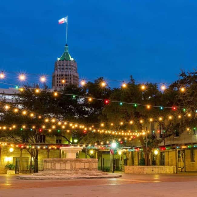 San Antonio: Holiday Sights & Festive Nights Trolley Tour - Good To Know