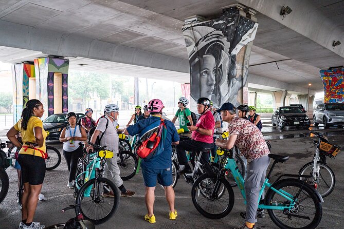 San Antonio: Murals, Street Art and Hidden Gems E-Bike Tour - Inclusions and Equipment