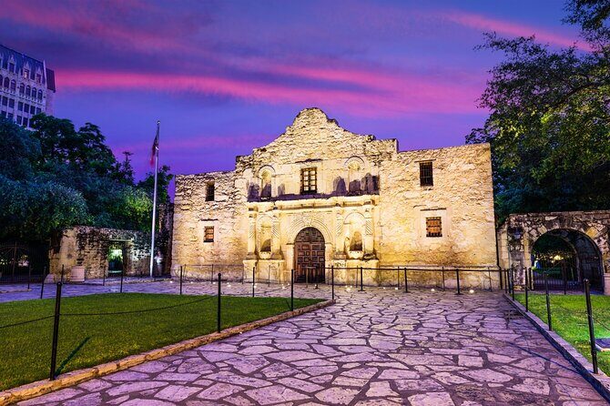 San Antonio Night Riverwalk Tour with Tower of Americas - Good To Know