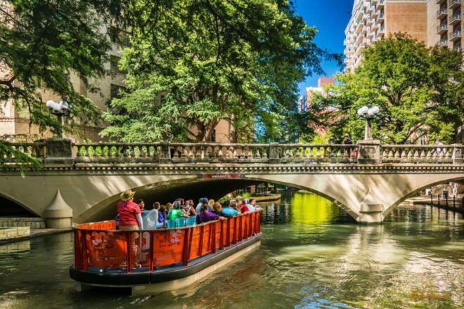San Antonio: Small Group Tour W/ Alamo, Tower & River Cruise - Additional Information