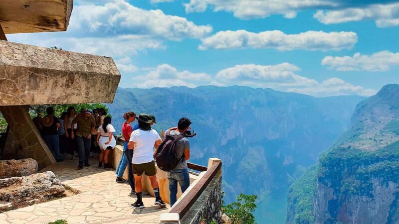 San Cristóbal: Canyon, Viewpoints & Chiapa de Corzo Tour - Exploring the Details of the Tour