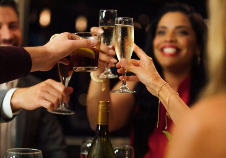 San Diego: Buffet Fall-Themed Dinner Cruise With Drinks - Dining Experience