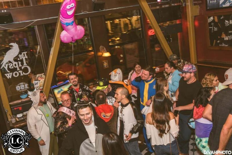 San Diego: Downtown Bar Crawl Party Pass - What to Expect from the San Diego Downtown Bar Crawl