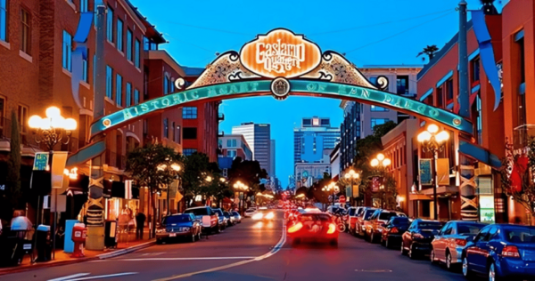 San Diego : Must-See Attractions Walking Tour With A Guide - Reserve Now and Pay Later